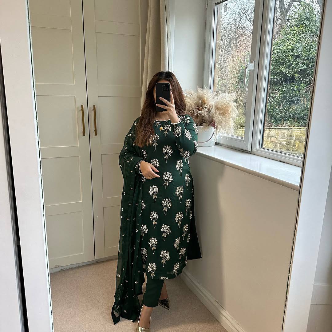 Elegance in Bloom Four Shades of Timeless Charm