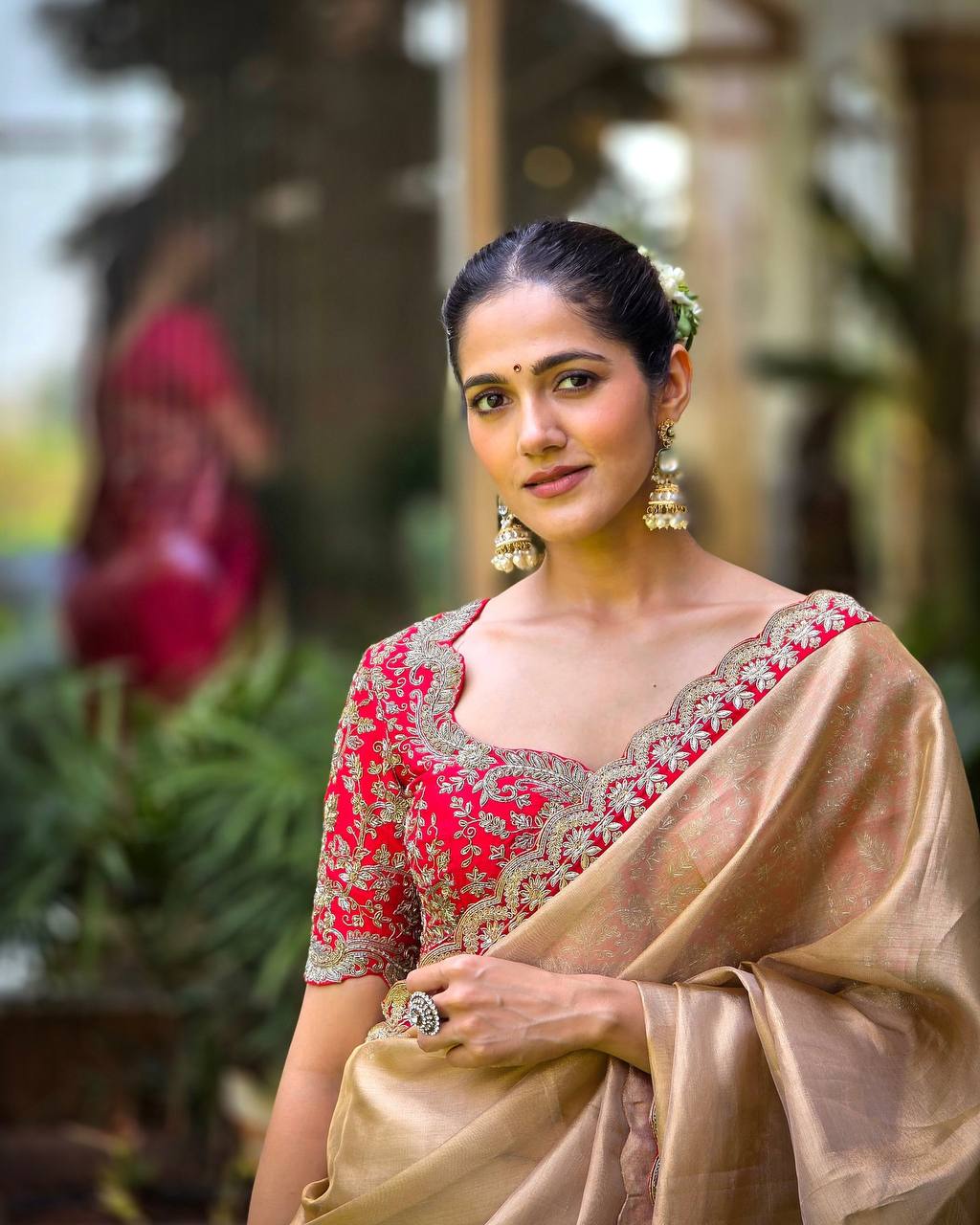 Golden Aura Elegance Stunning Champion Gold Designer Saree