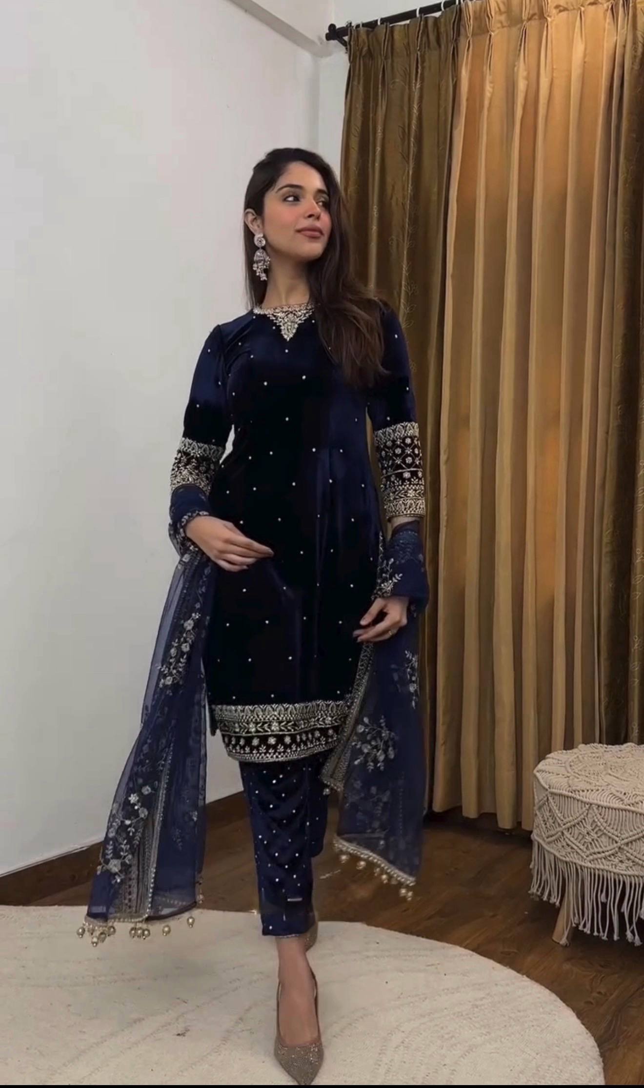 Zarmina Premium Luxe Winter Velvet Suit Set