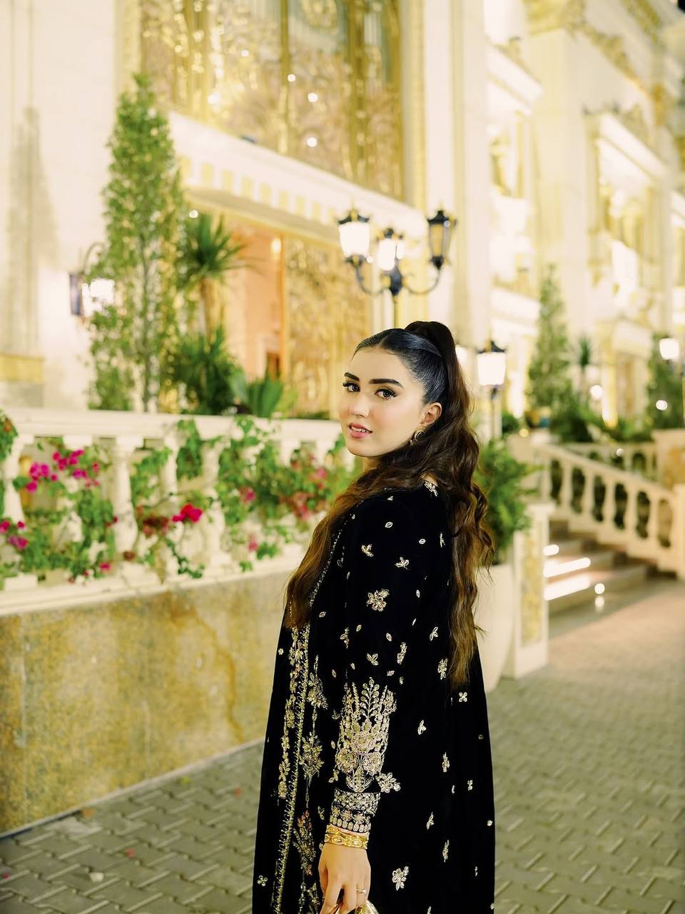 Riyaara Premium Velvet Zari Embroidered Suit Set