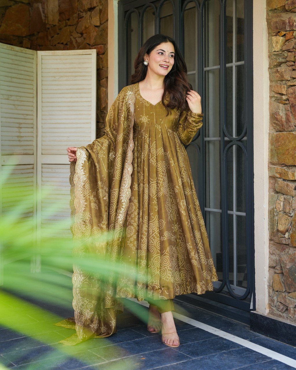 Golden Whirl Elegant Soft Muslin Bandhej Apporx Anarkali