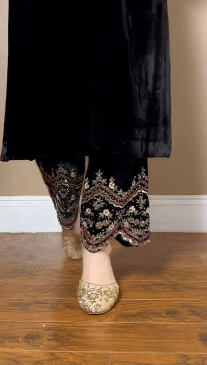 Kashvi Velvet Embroidered Co-Ord Set