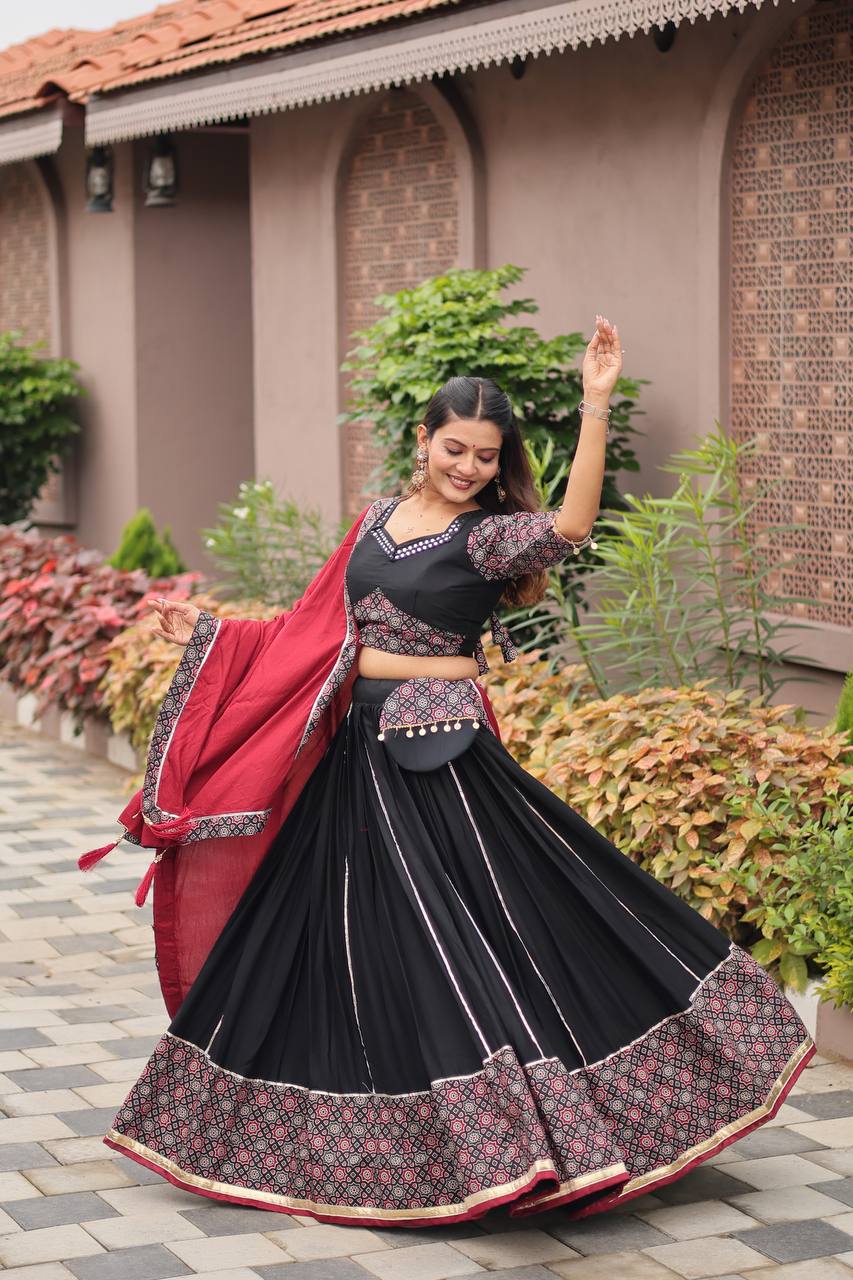 Navratri Nazaare Traditional Beats Navratri Lehenga Choli Set