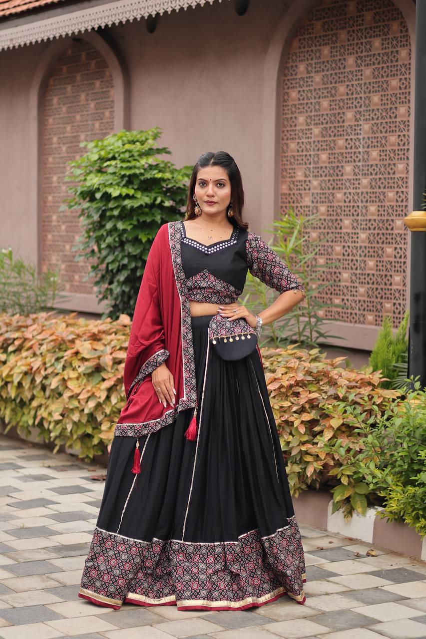 Navratri Nazaare Traditional Beats Navratri Lehenga Choli Set