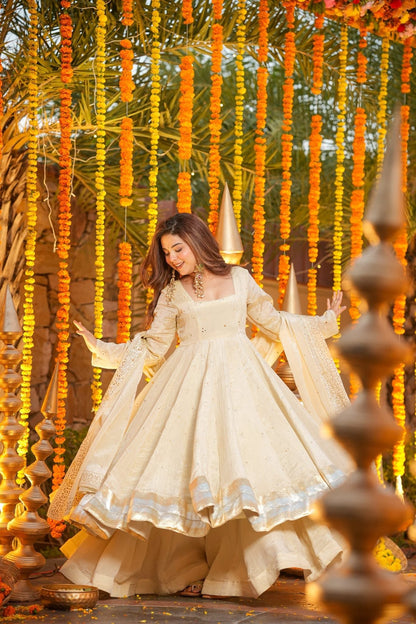 Vanigold Embroidered Cosmos Anarkali Suit Set