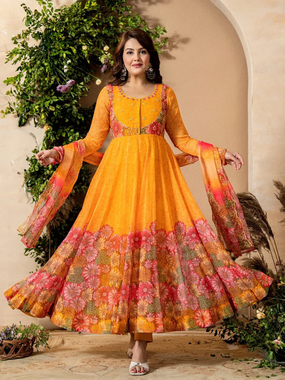 Eternal Radiance Blooming Floral Anarkali Set