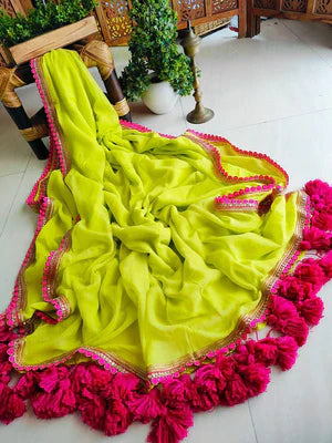 Sakshi Rafelo Latkan Hit Design With Sabyasachi Sequence And Thread Butta Work In Lace Border