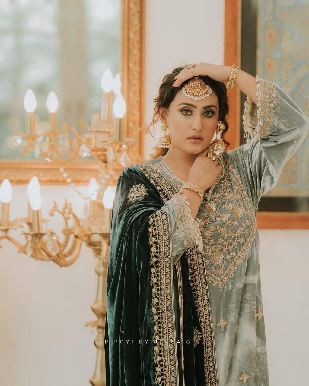 Velvisha Royale – Heavy Velvet Embroidered Kurti-Plazzo Set with Dupatta