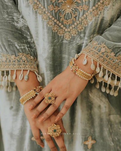 Velvisha Royale – Heavy Velvet Embroidered Kurti-Plazzo Set with Dupatta