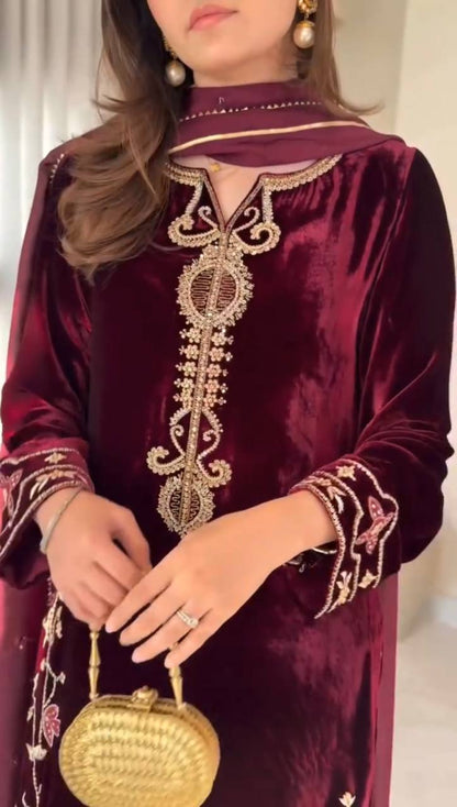 Zarisha Velvet Suit Set
