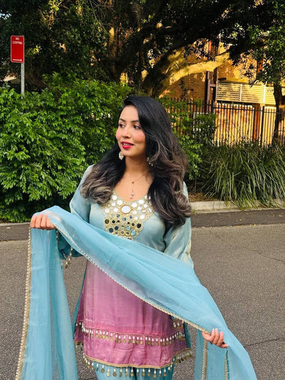 Aarvi Printed Crape Silk Suit Set