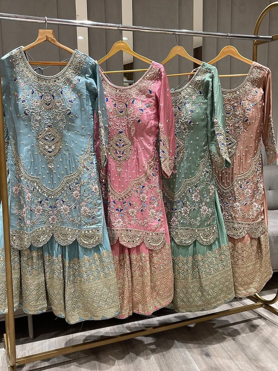 Zarqa-e-Noor Heavy Embroidered Suit Set