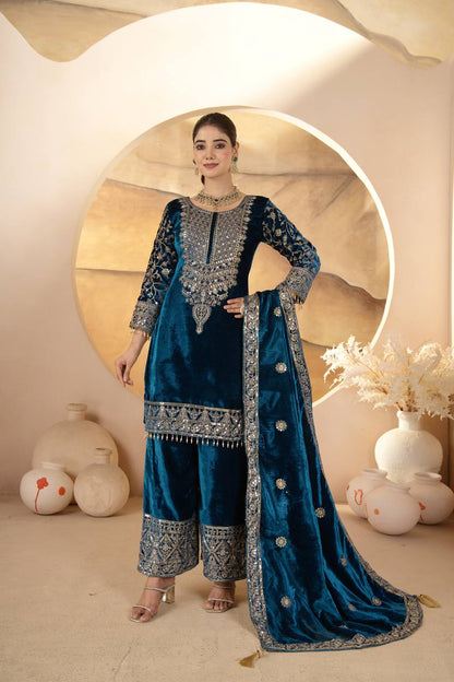 Zarqa suit set Pure velvet festive charm