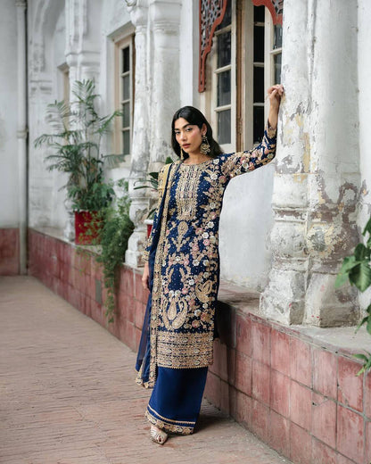 Mahnoor Luxury Handwork Velvet Ensemble