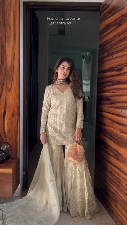 Regal Radiance The Golden of Tradition