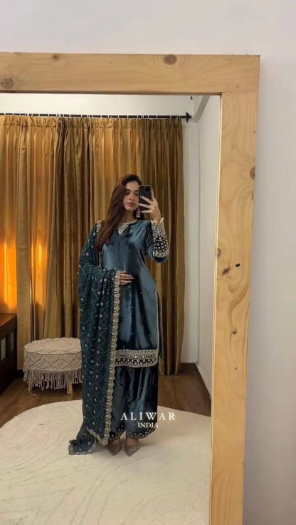 Riara’s Velvet Muse Embroidered Set