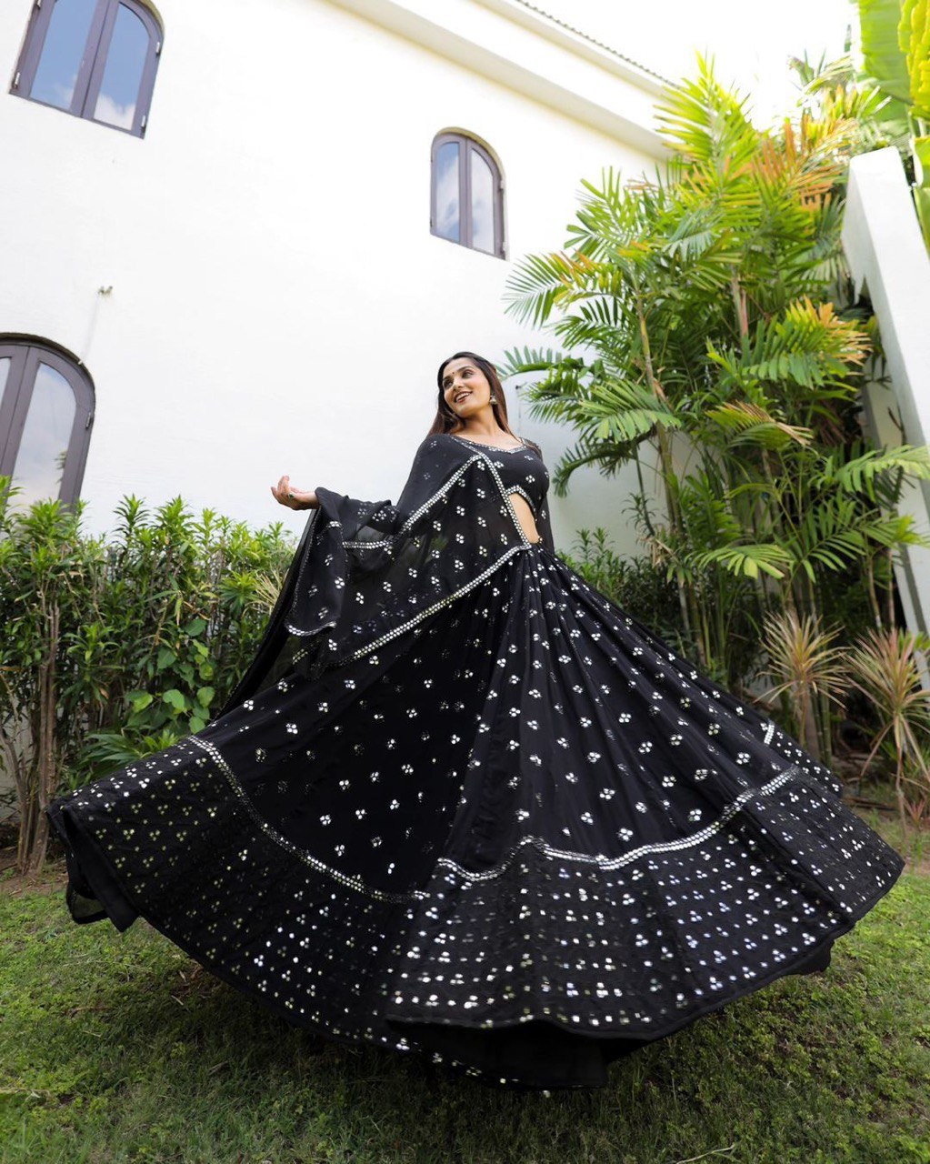 Black Magic Ensemble Designer Lehngha choli