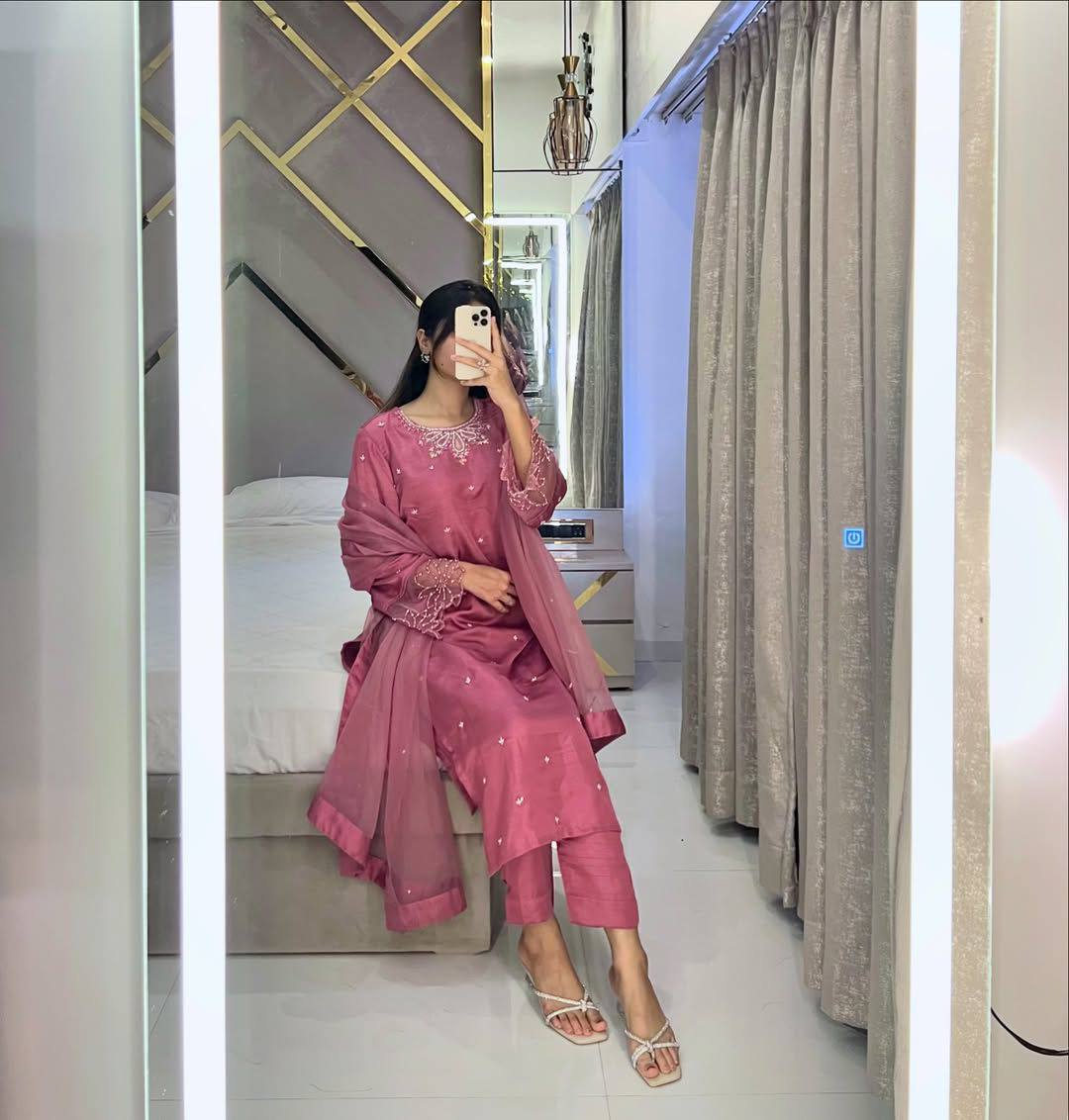 Mehreen Satin Embroidered Suit Set