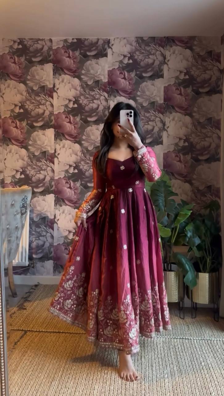 Twin Tone Grace Anarkali Set