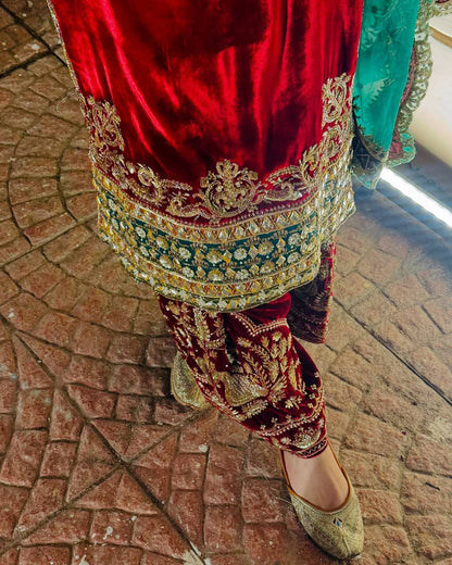 Noir Luxe Embroidered Velvet Set