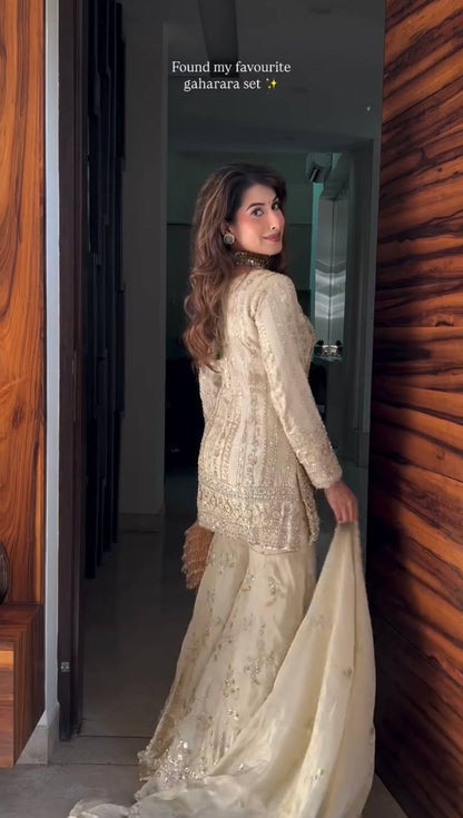 Regal Radiance The Golden of Tradition