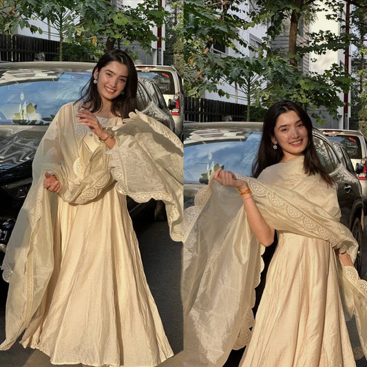 Elira Silk Bloom Gown Set