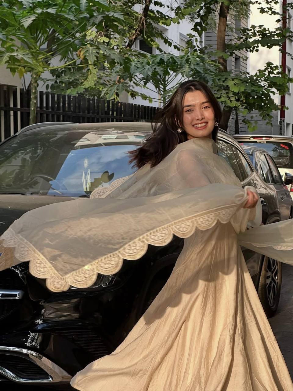 Elira Silk Bloom Gown Set