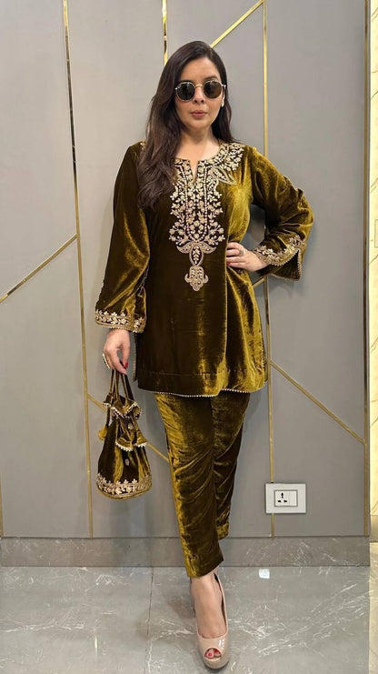 Mehira Opulent Velvet Embroidered Kurti Suit Set