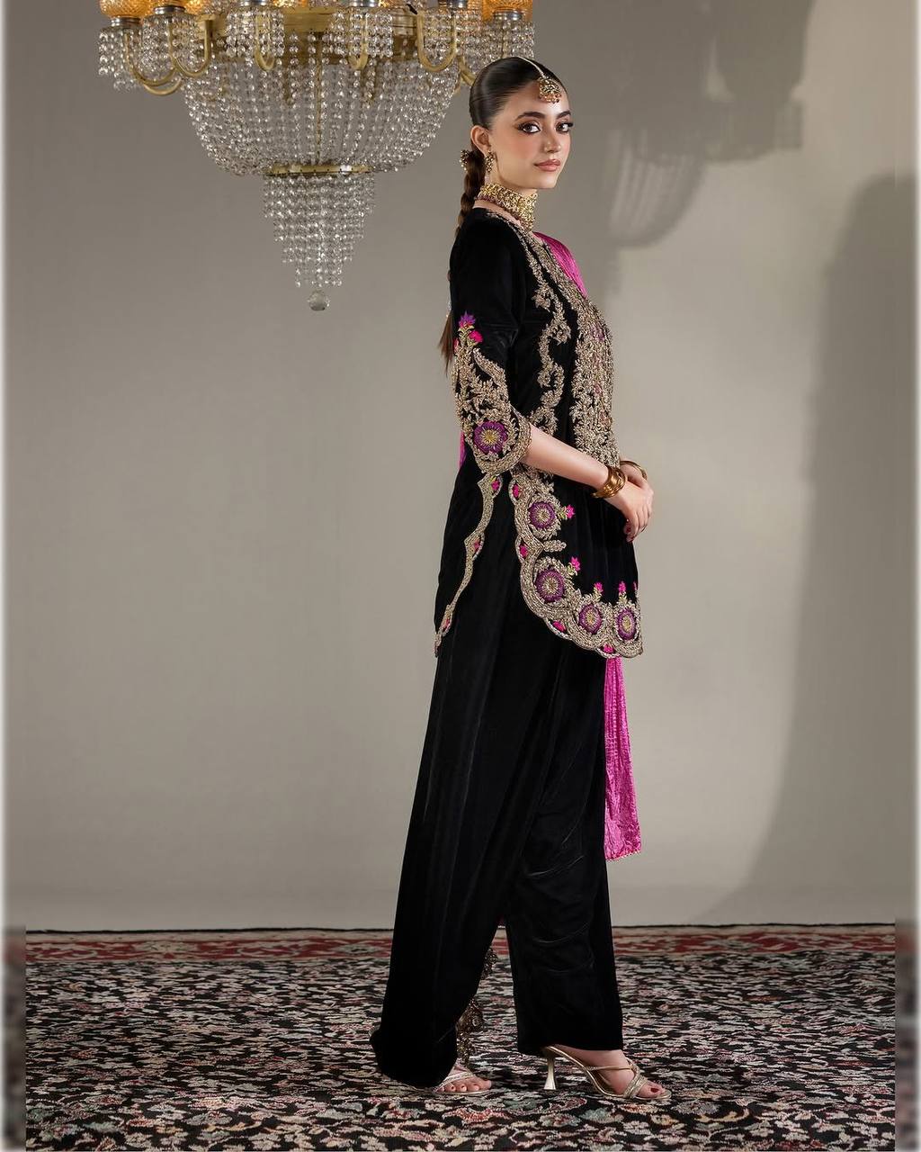 Opulent Velvet Elegance Farshi Salwar And Dupatta Set