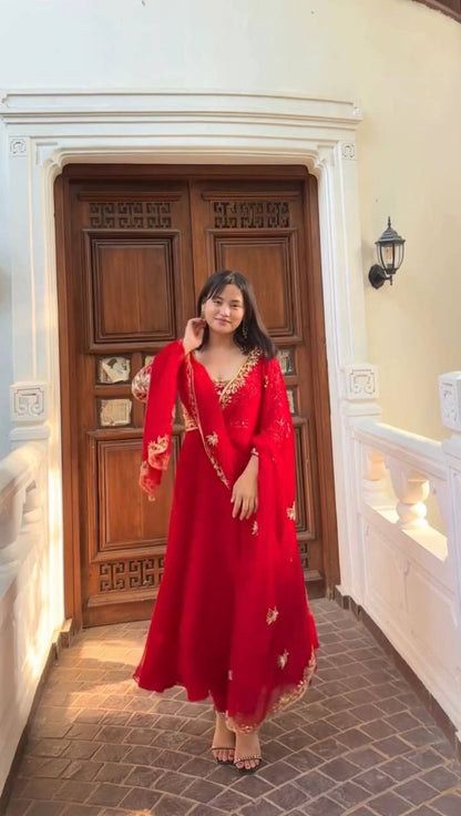 "Gulrooh Zari Anarkali – Scarlet Elegance in Bloom