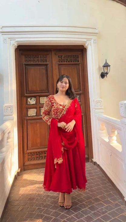 "Gulrooh Zari Anarkali – Scarlet Elegance in Bloom