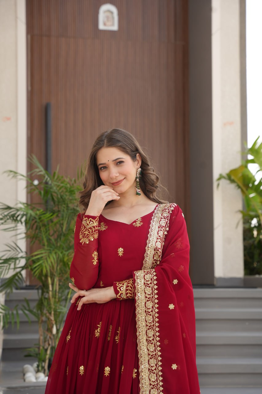 Luxury Festive Faux Blooming Gown Set