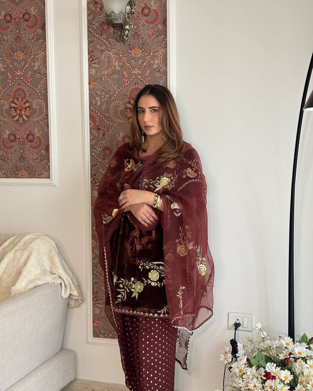 Mahira Velvet Embroidered Kurta Set