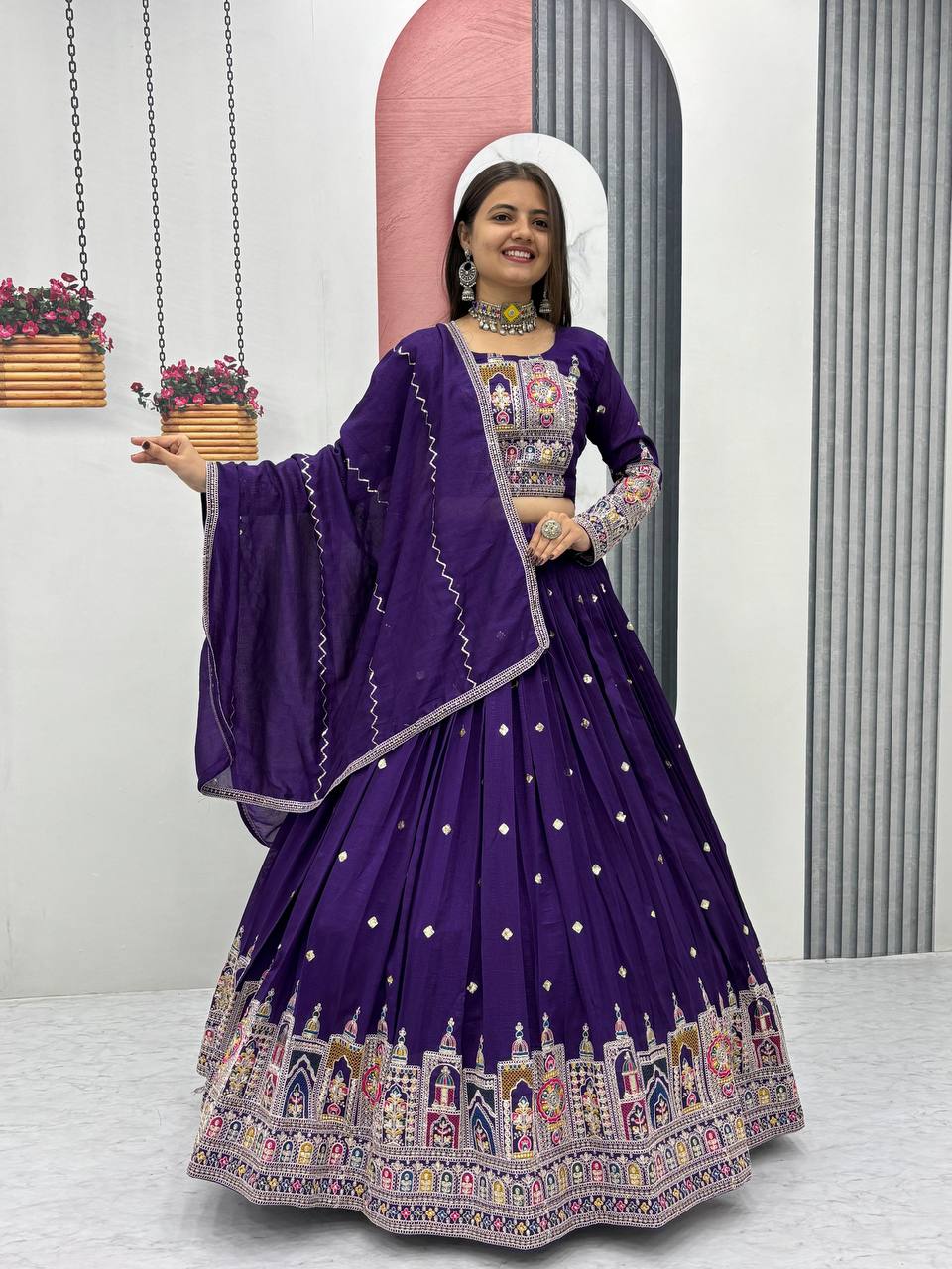 Zahira Royale Ensemble Vichitra Lahenga Choli