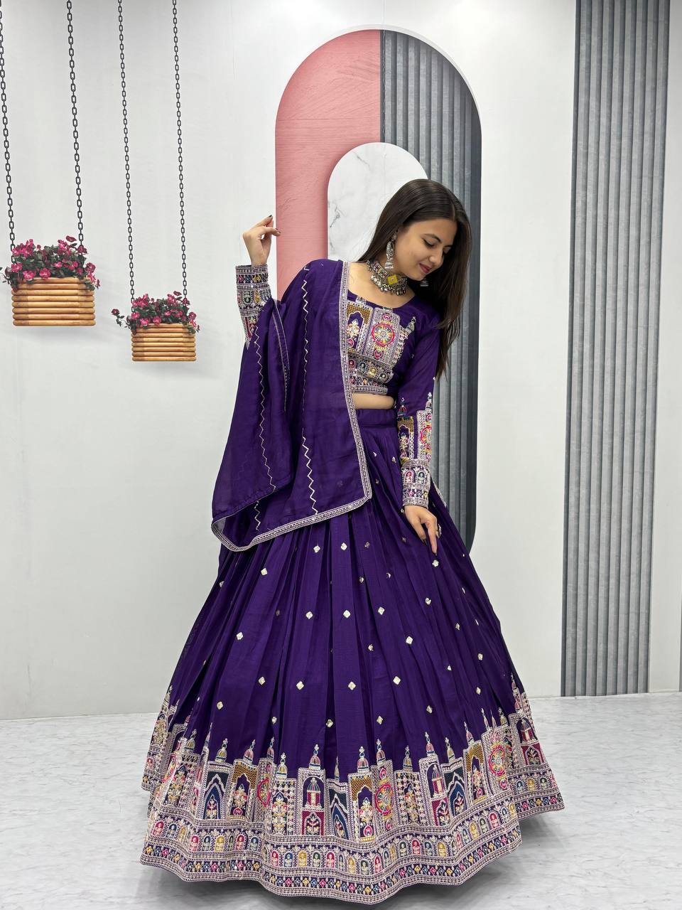 Zahira Royale Ensemble Vichitra Lahenga Choli