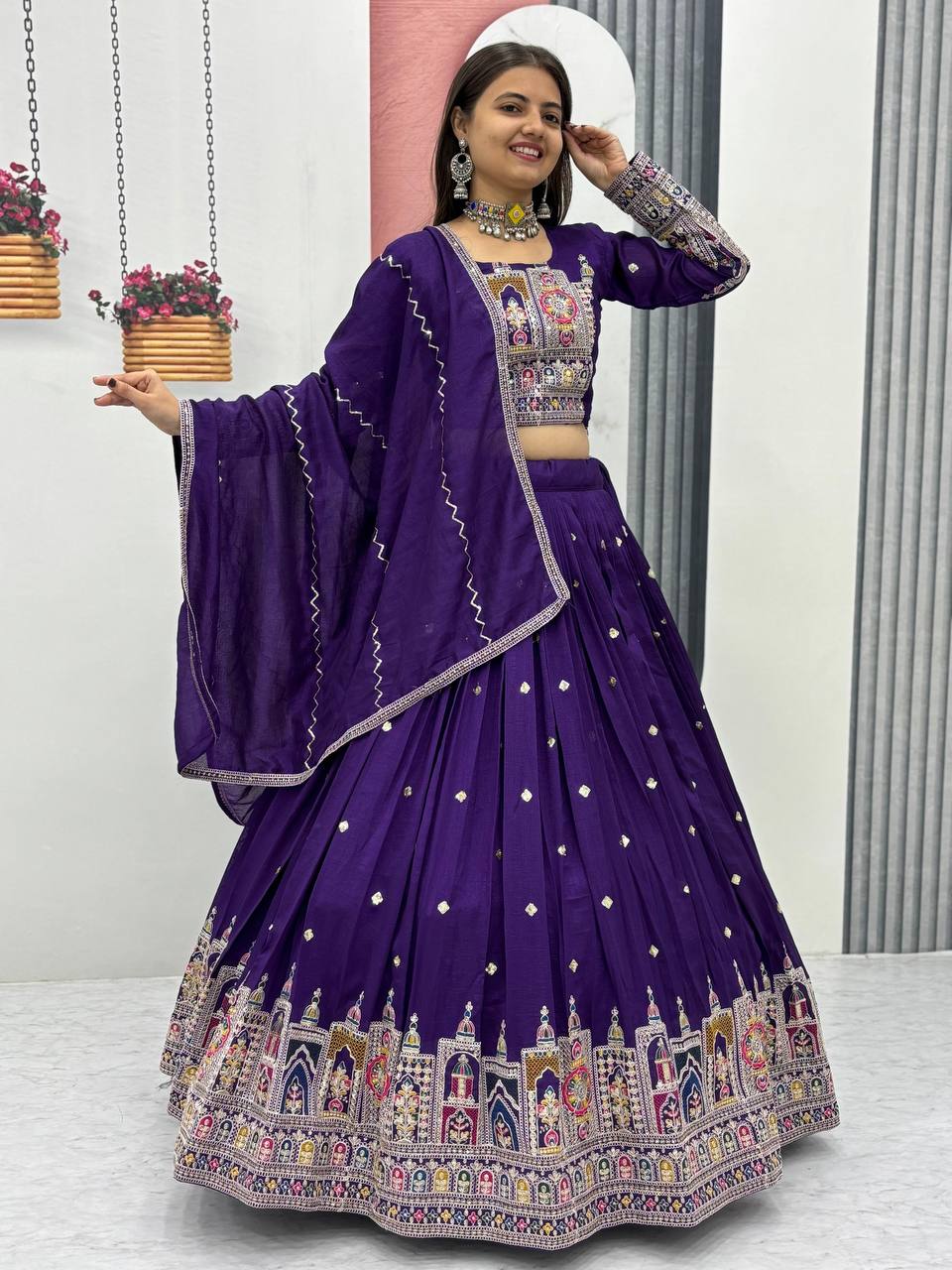 Zahira Royale Ensemble Vichitra Lahenga Choli