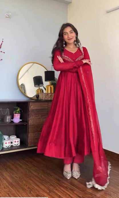 Vaidehi Rama Heavy Star Goargate Anarkali Suit Set