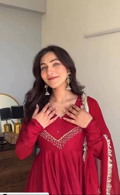 Vaidehi Rama Heavy Star Goargate Anarkali Suit Set