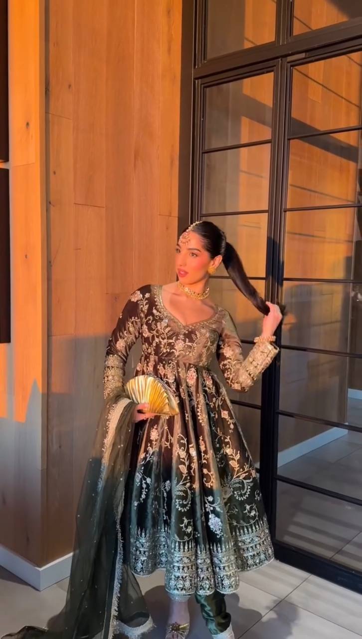 Mahi Mahroosh Golden Thread Anarkali