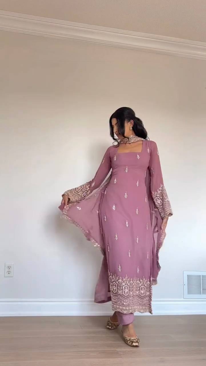 Simran Grace Suit Set