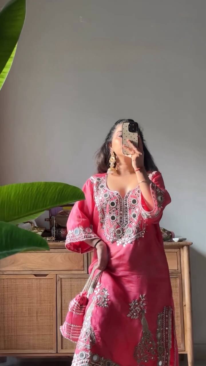 Pink Thread Work Kurta Set