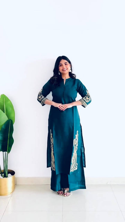 Tisya Teal Tones Of Tradition Heavy Roman Silk Suit