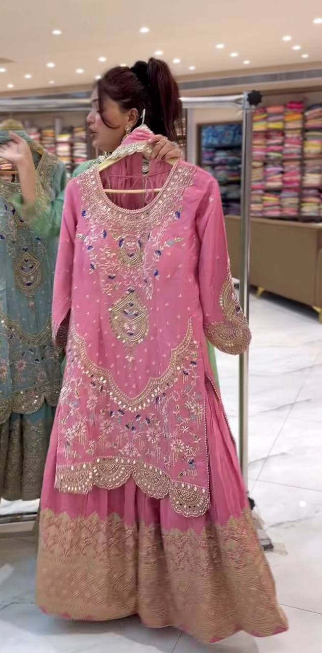 Zarqa-e-Noor Heavy Embroidered Suit Set