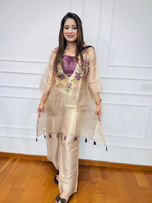 Dreamy Organza Thread Embroidered Kurti Set