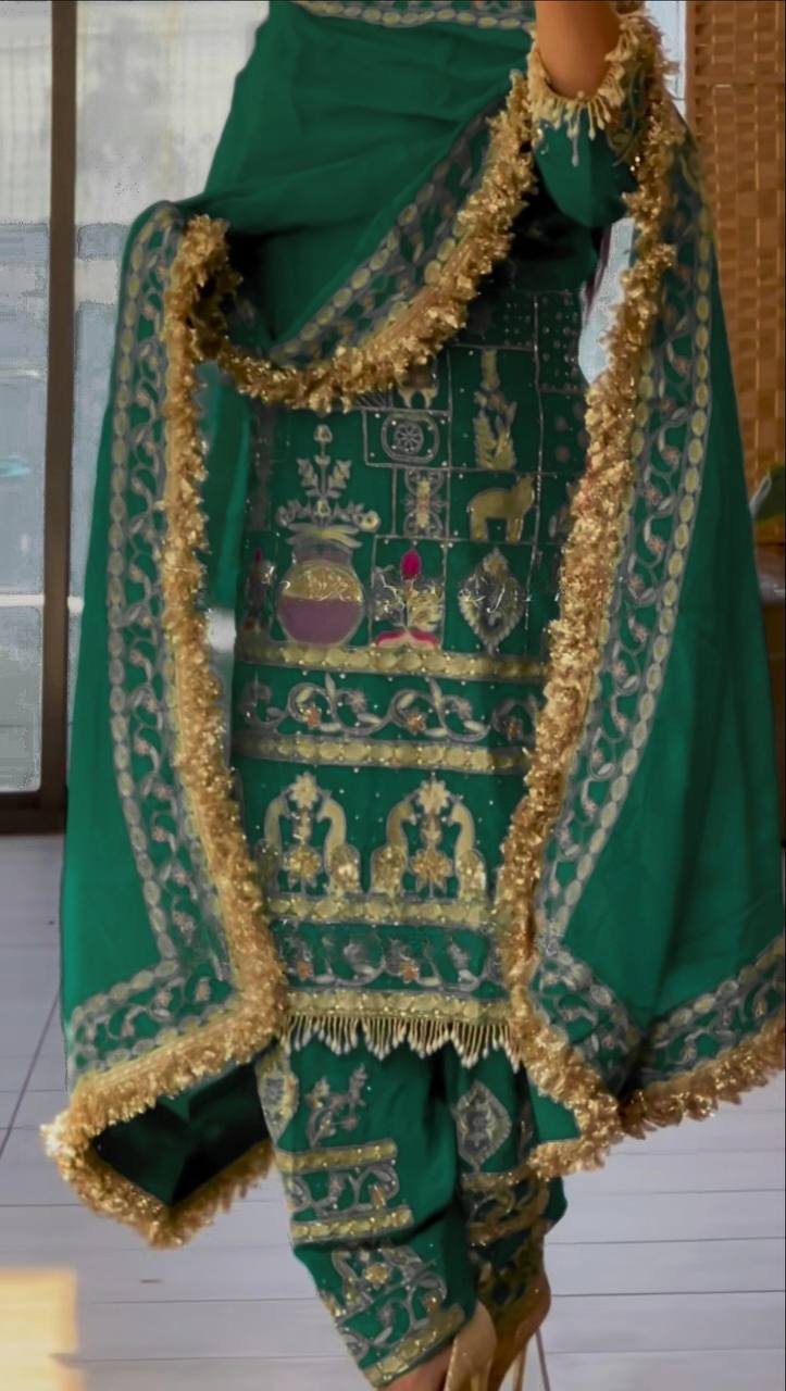 Royal Emerald Enchantment The Golden Heritage Suit Set