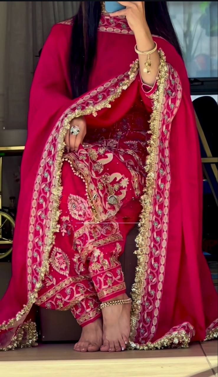 Royal Emerald Enchantment The Golden Heritage Suit Set