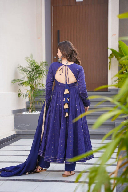 Kashni Blue Floral Perfect Fusion Of Classic Gown