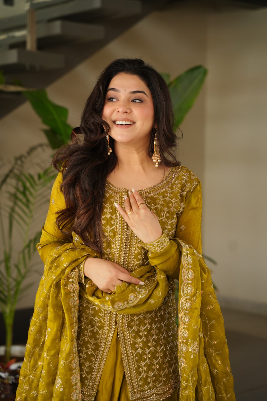 Amaira Rich Beads Embroidered Jacket Style Palazzo Suit