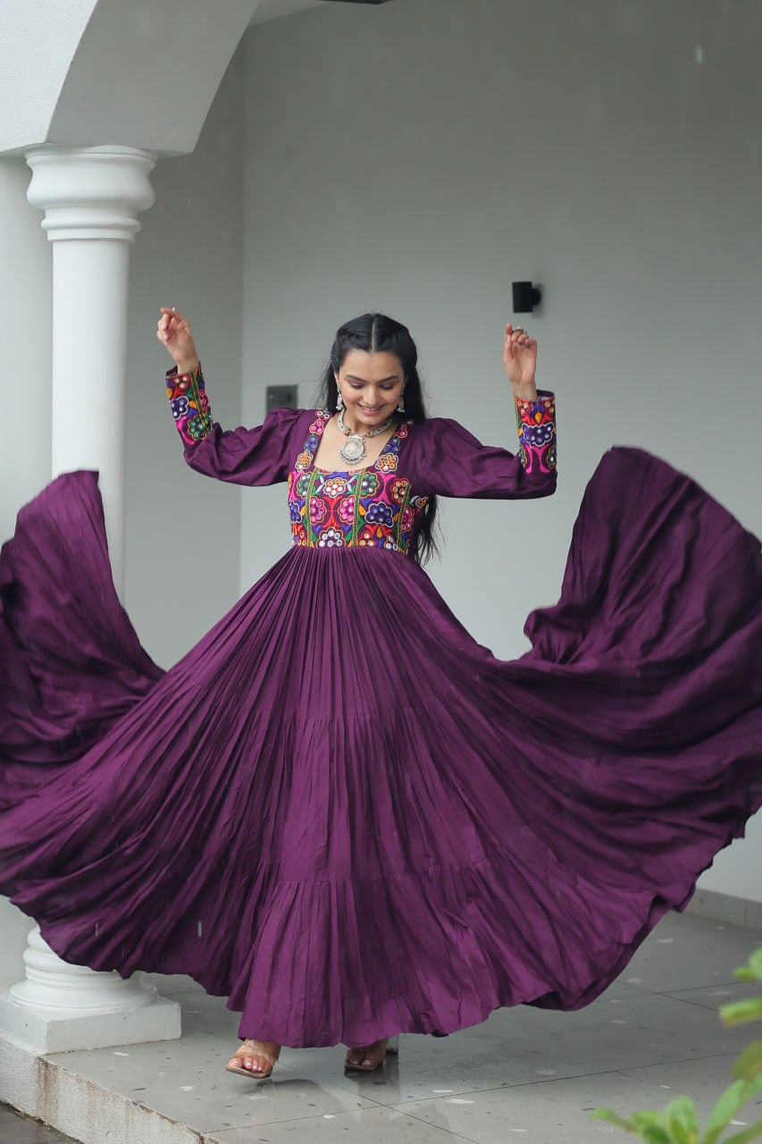 Reyon Kutchi Gamthi Tiered Flair Anarkali Gown