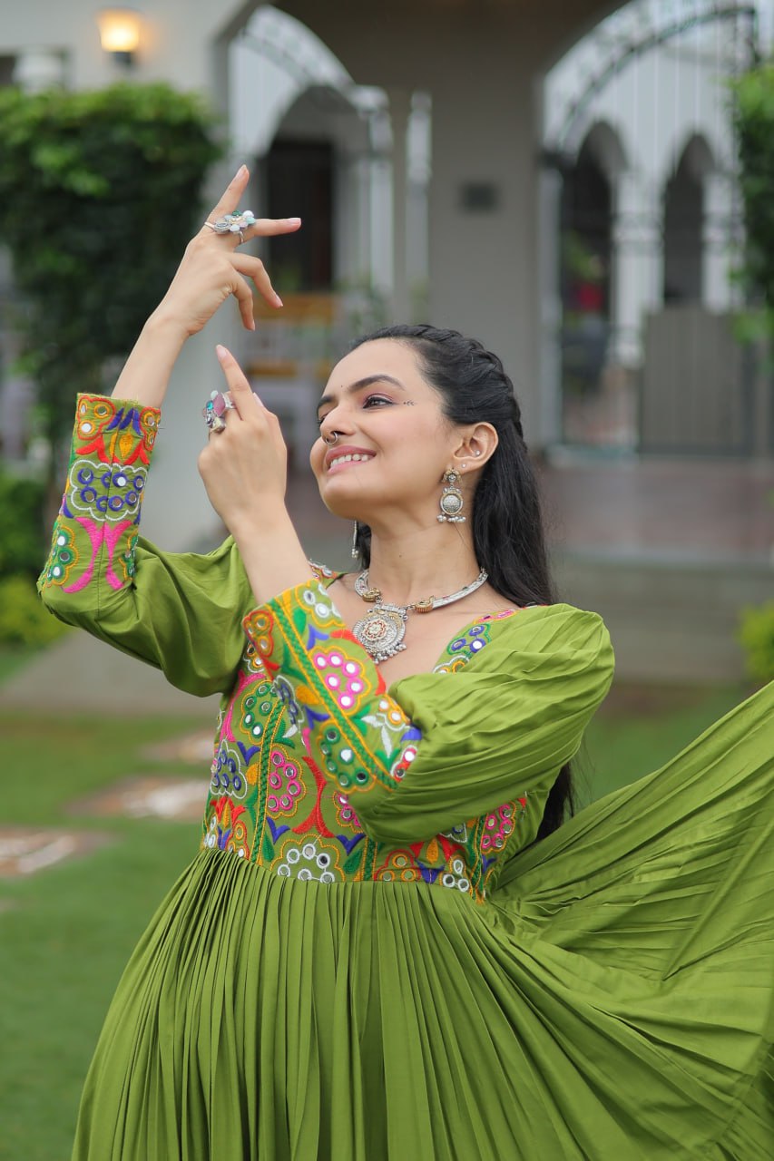 Reyon Kutchi Gamthi Tiered Flair Anarkali Gown